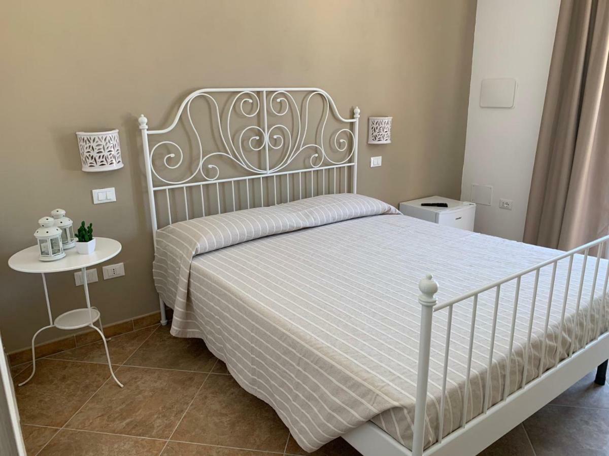 Le Tre Colonne Bed & Breakfast Melendugno Eksteriør bilde